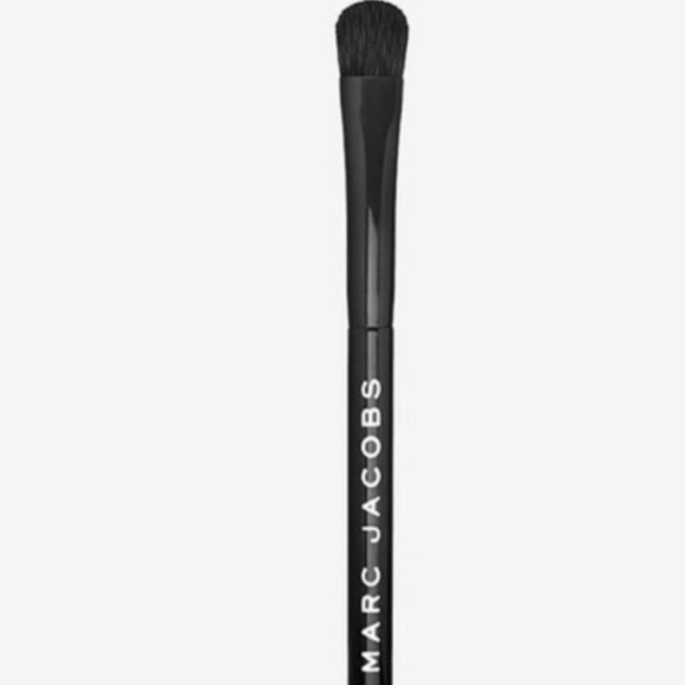 Marc Jacobs eyeshadow brush new never used